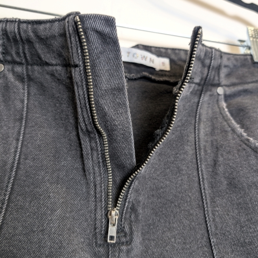 Dark Gray High Rise Skinny Jeans Size 9 - Picture 4 of 6